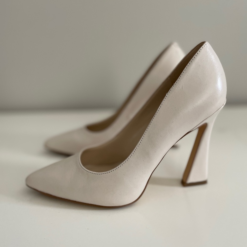 Nine West Ivory/Cream Trendz Heels - 6M